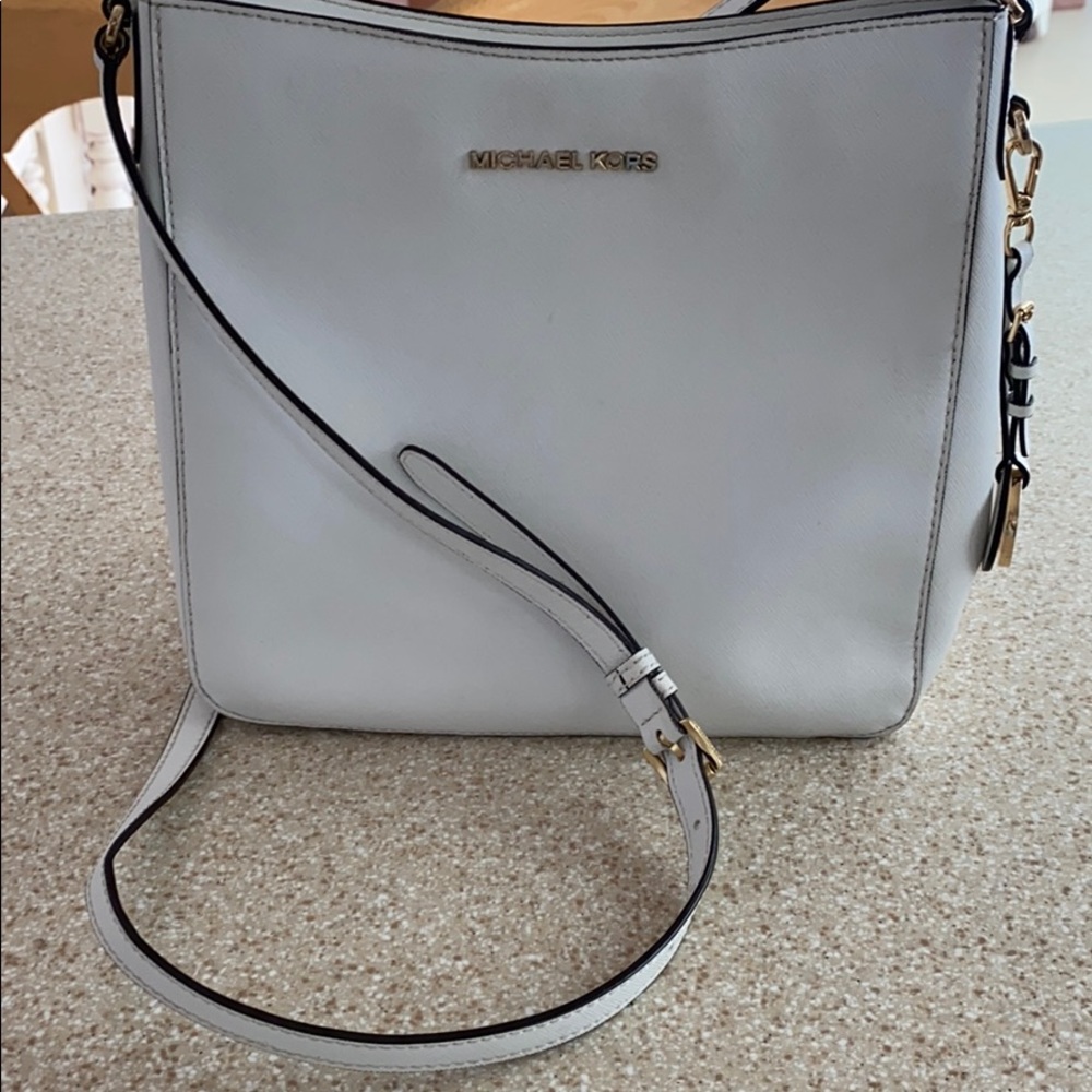 White Michael Kors Crossbody